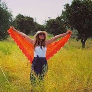 no tag perfectly hand crochet cottage wrap/one size/mustard white and orange